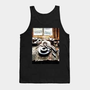 Machinists - Gears and Wrenches in Machine Shop Tank Top